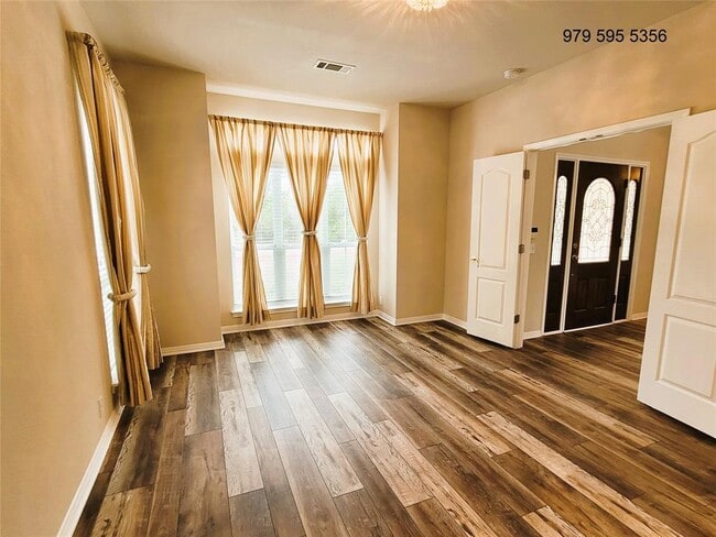 Photo - 8504 Young Ln