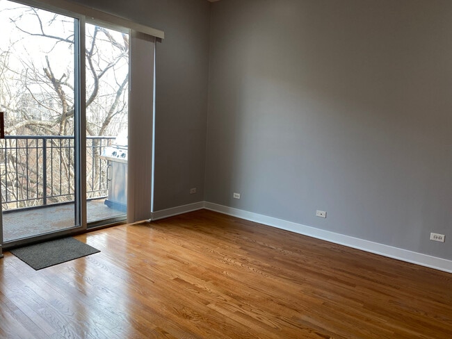 Photo - 14 S Leavitt St Unit 3E