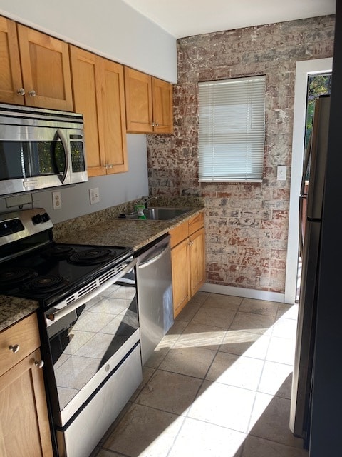 Photo - 571 Formwalt St SW