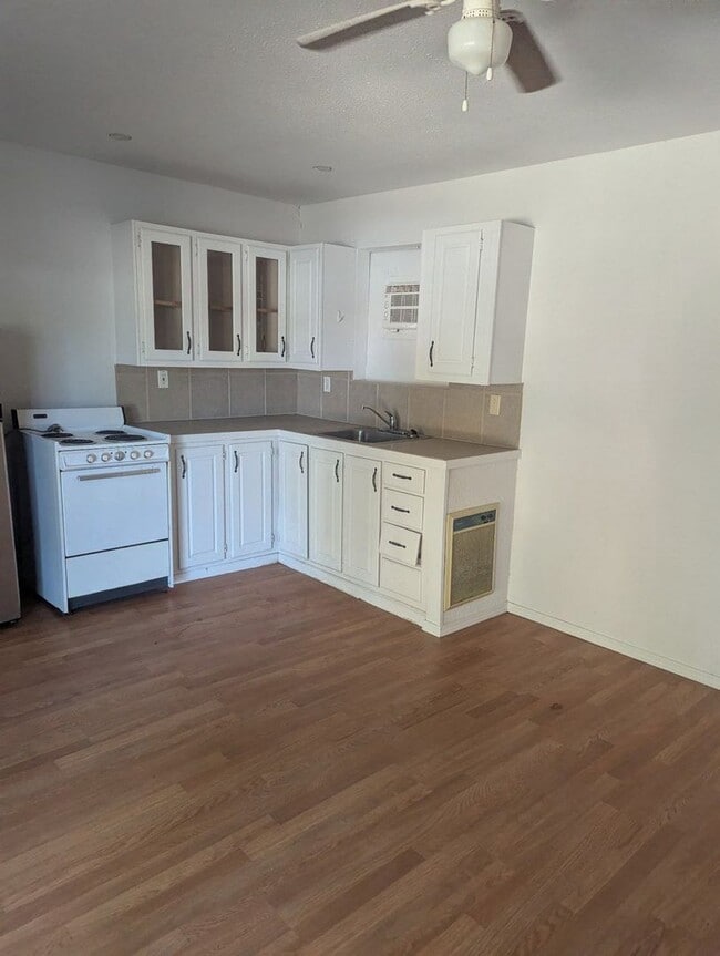 Building Photo - Arrowhead Unit 08 Duplex (Park Owned)