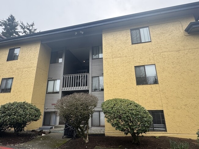 Photo - 11642 100th Ave NE Condo Unit #A105