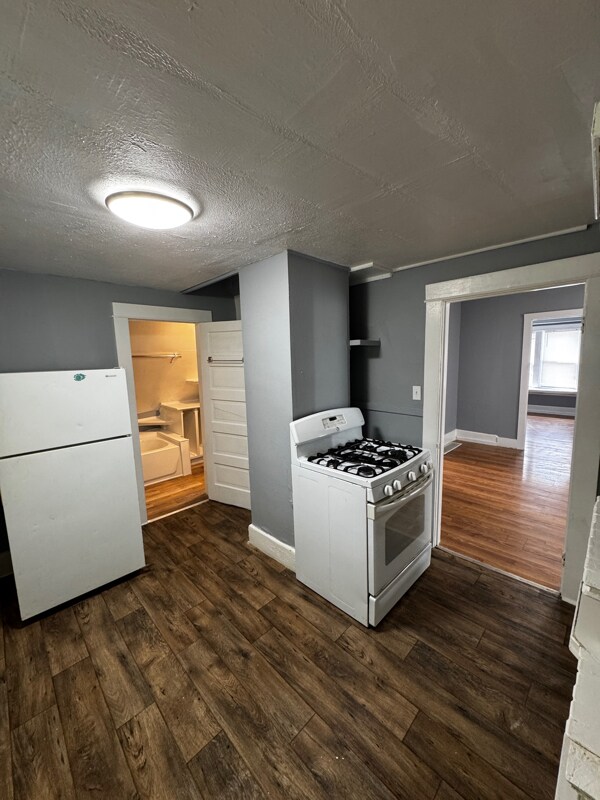 Photo - 319 E Streicher St Unidad 2