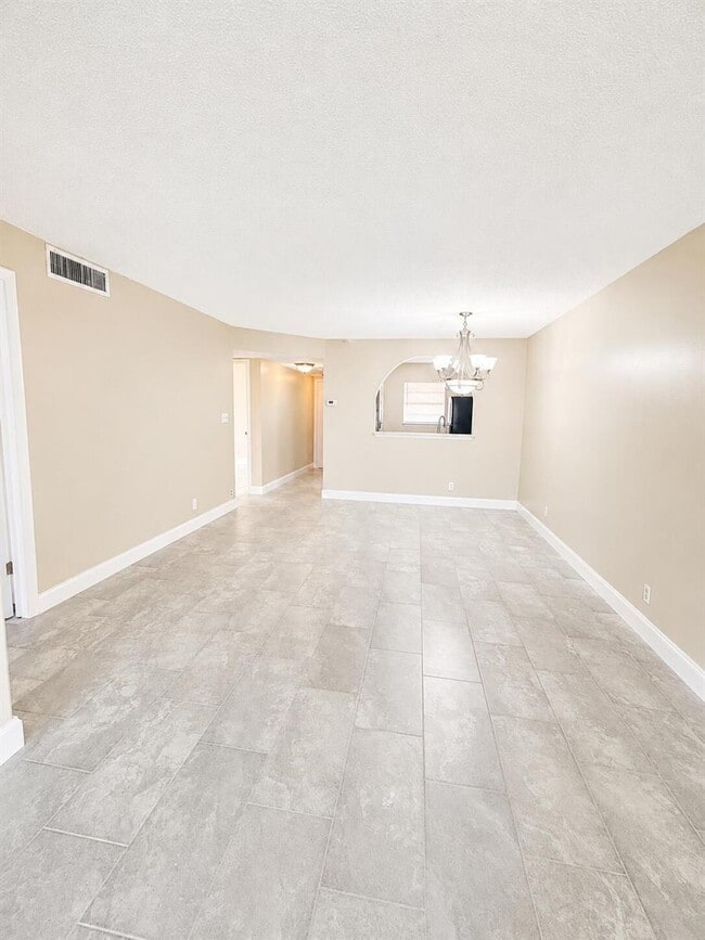 Photo - 7830 Northwest 33rd Street