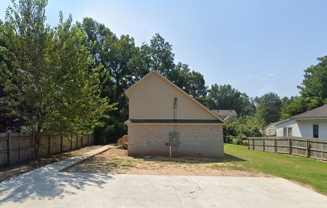 Photo - "Charming 3-Bedroom Haven with 2.5 Baths i... Unit A