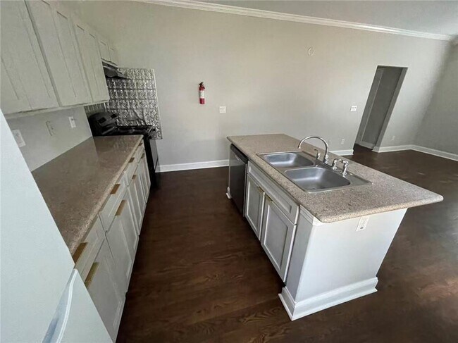 Photo - 1029 Sims St SW