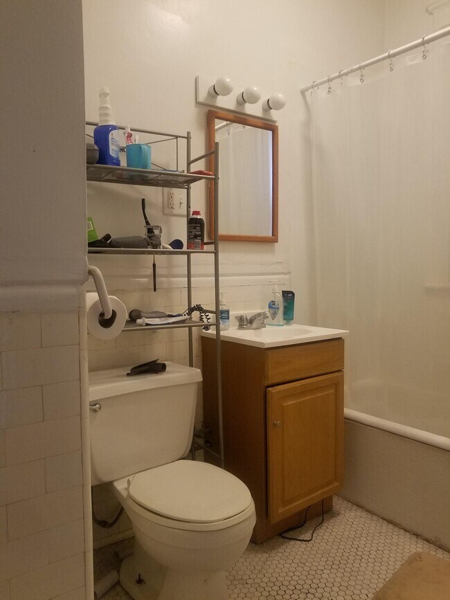 Photo - 109 Brainerd Rd Unidad 1