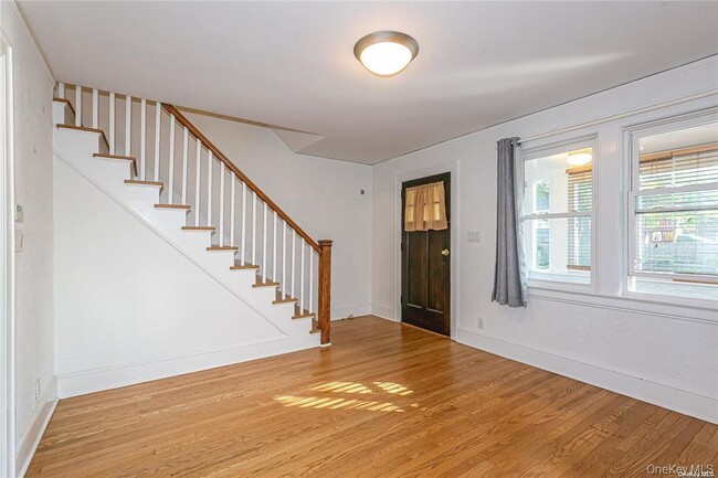 11 Potters Ct