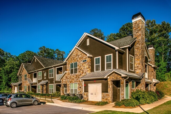 Retreat at Greystone Apartment Homes Exterior with Garage