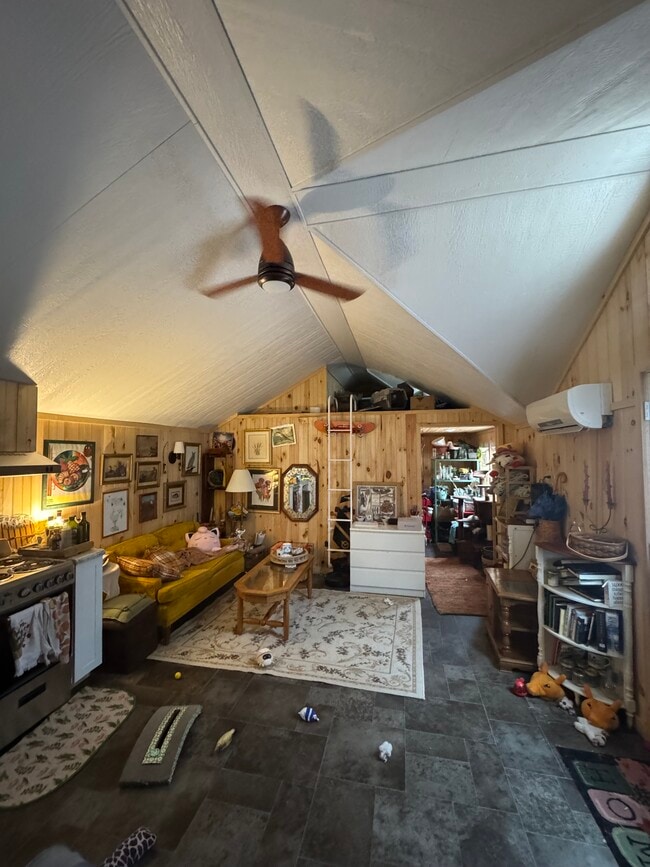 Photo - 11033 Tucker Run Rd