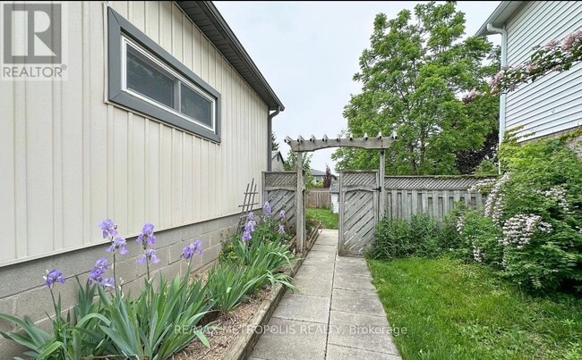 Photo - 2604 Prestonvale Rd