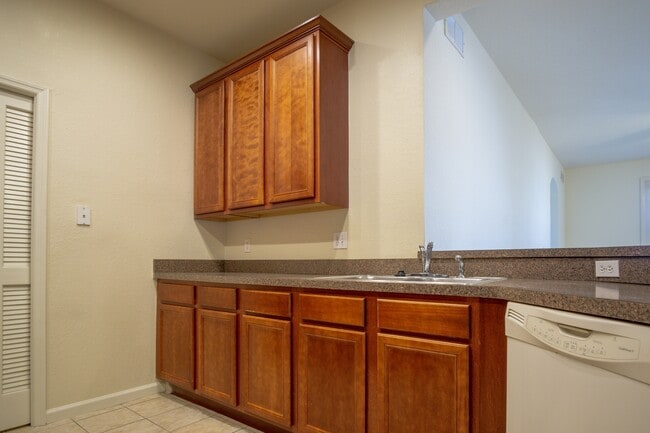 Photo - 3025 Greystone Loop