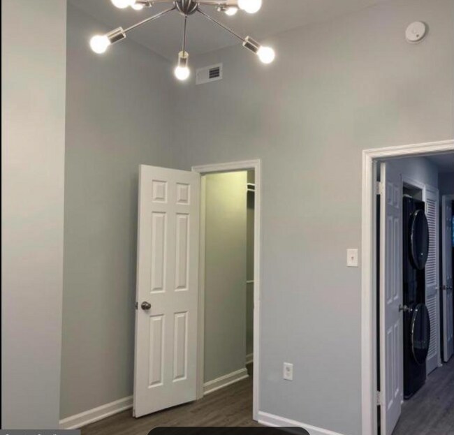 Photo - 1530 Marion St NW