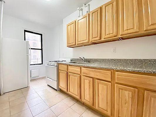 3 bedroom in New York NY 10040 - 3 bedroom in New York NY 10040 Condo Unit 5D