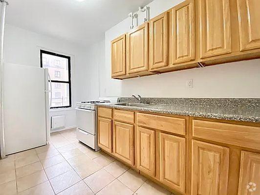 Building Photo - 3 bedroom in New York NY 10040 Unit 5D Rental