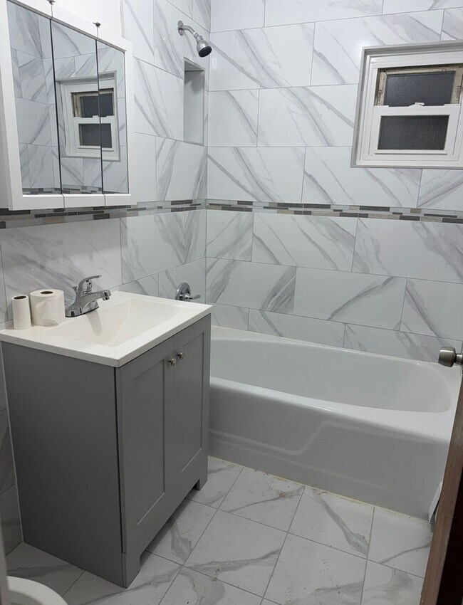 Photo - 3834 Amundson Ave