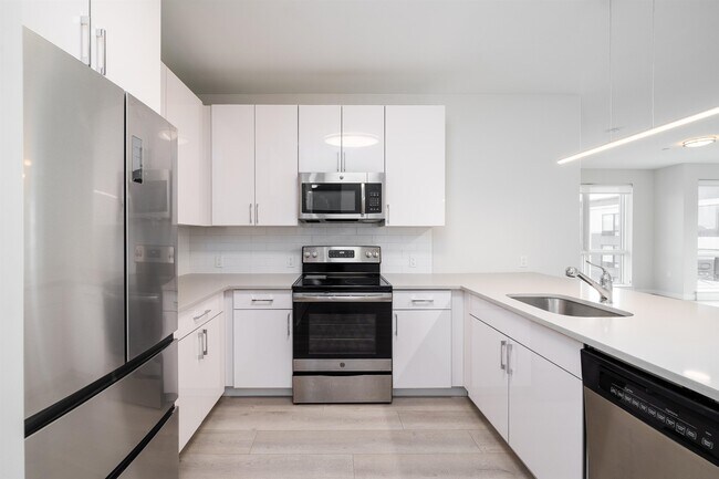 Building Photo - 16 Bennett St Unit 512 Rental
