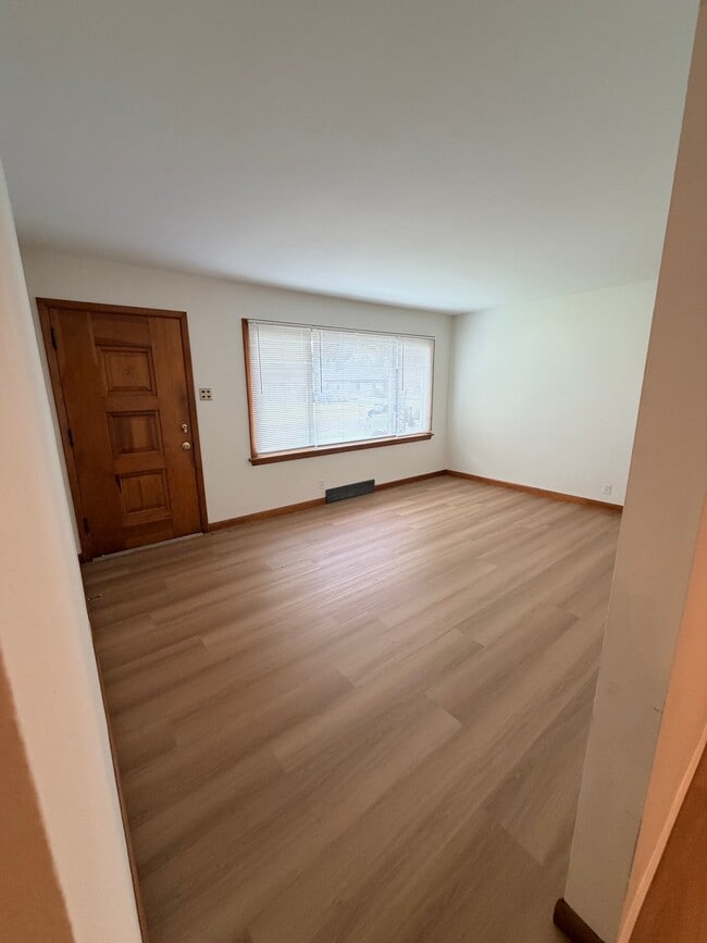 4032 Dolbil Dr
