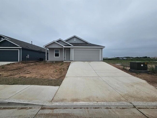 Photo - 2329 Silvercloud Dr