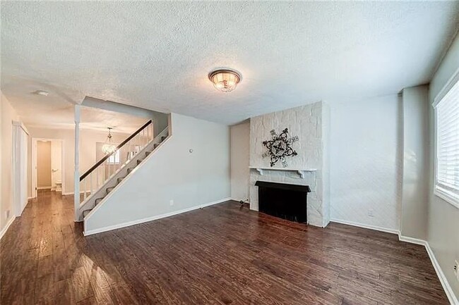 Photo - 1916 Wharton St