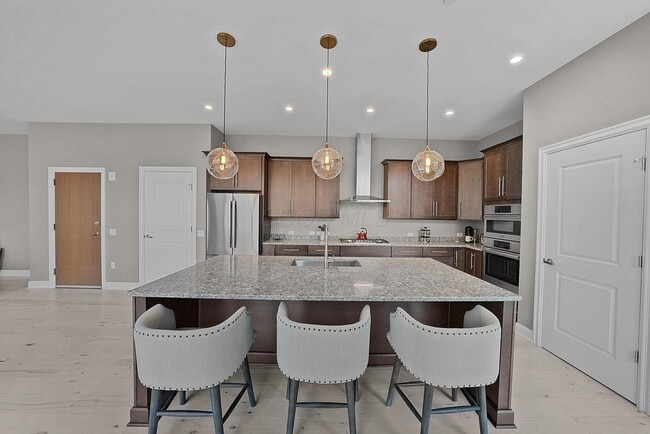 Photo - 250 W Spring St Unit 413