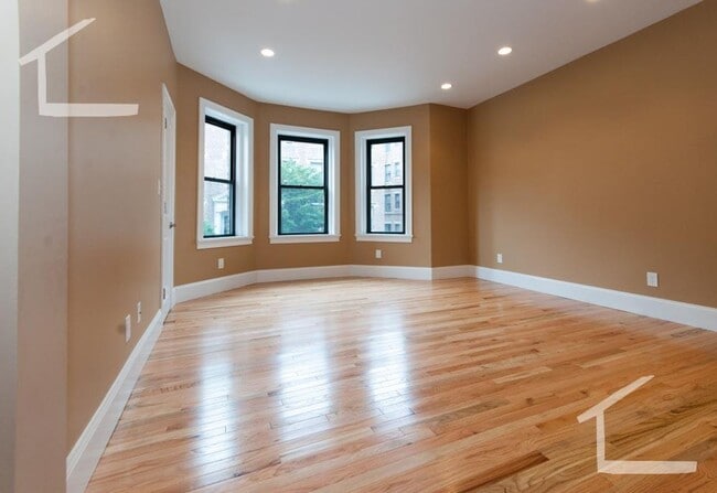 Photo - 4 Bed/ 2 Bath Available 9/1/26 (Brighton)