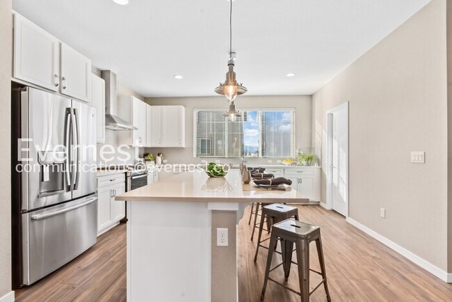 8970 Southurst St