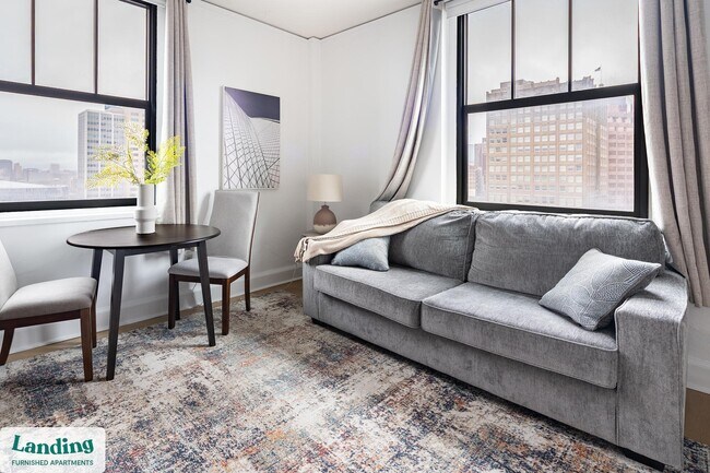 Photo - 933 McGee St Unidad 2-915.1411125