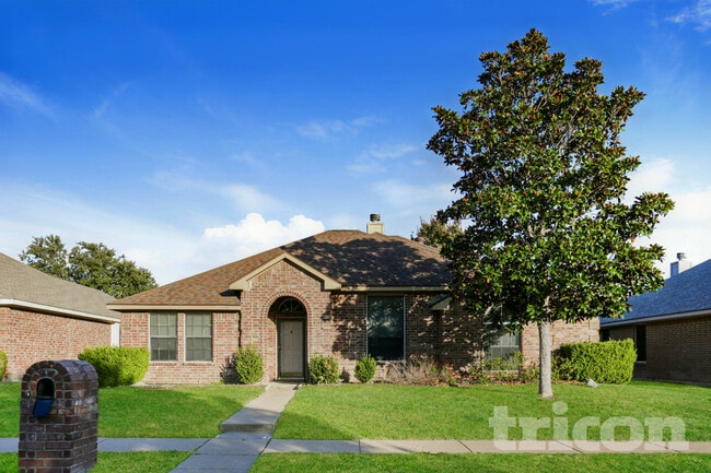 Building Photo - 110 Forest Park Ln