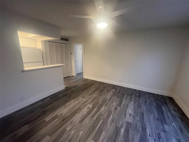 Building Photo - 5630 NE 18th Ave Unit 102 Rental