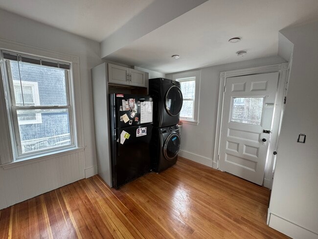 Photo - 28 Lexington Ave Unidad 1