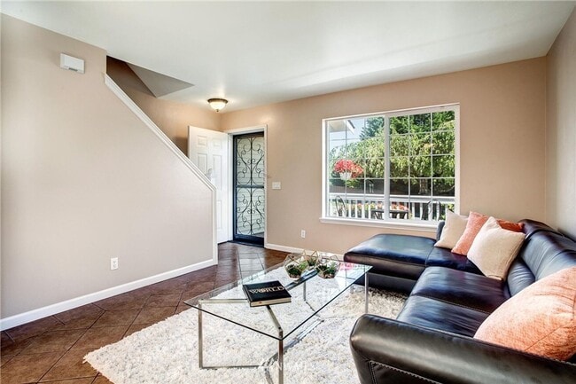 Photo - Modern Updated Detail and Designed 3bd 2.5bath Everett Home!