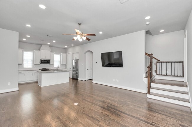Building Photo - 2716 Freund St Rental