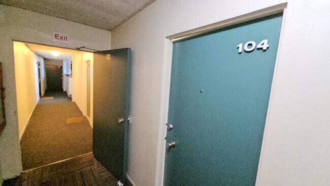 Photo - 206 N Park View St Unidad 104