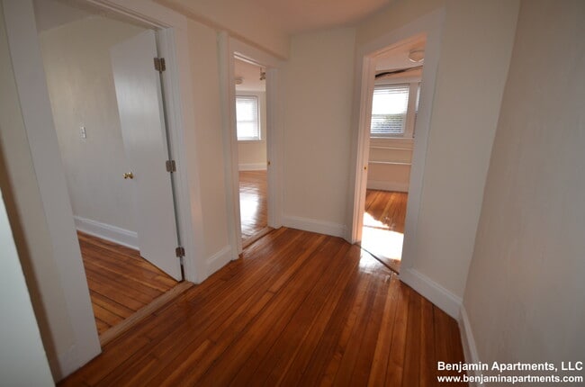 Photo - 18 Mount Hood Rd Unit B