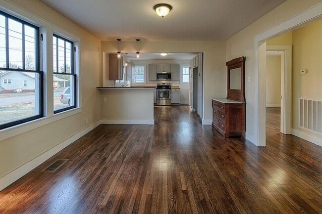 Photo - *****COMING SOON****Charming Home in North...
