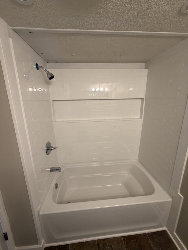 Photo - 105 Langford Dr