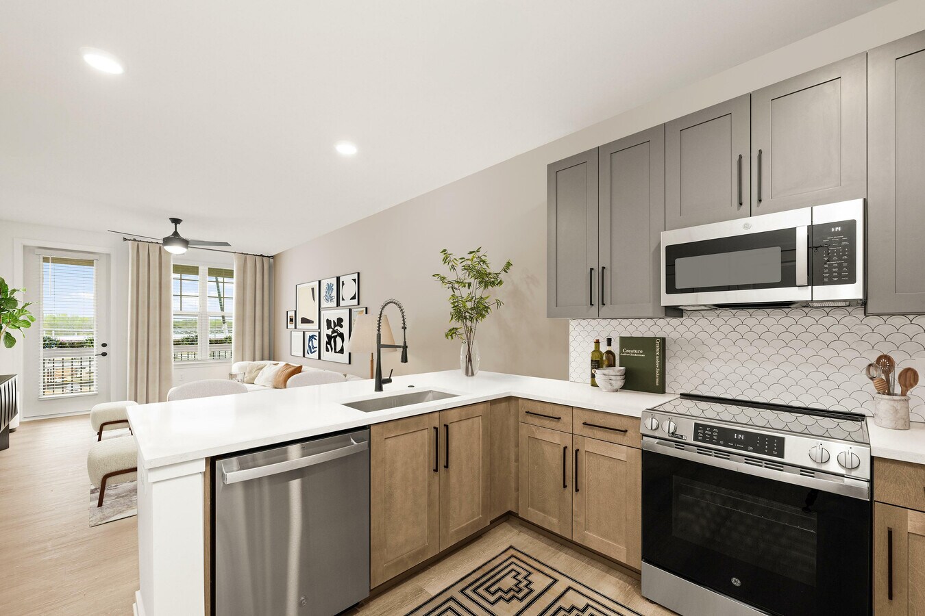 Dual-toned cabinetry in kitchens - Laurent