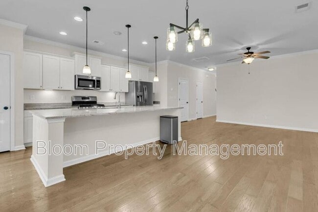 Photo - 1660 Bridwell Ln