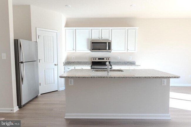 Photo - 104 Cramsford St