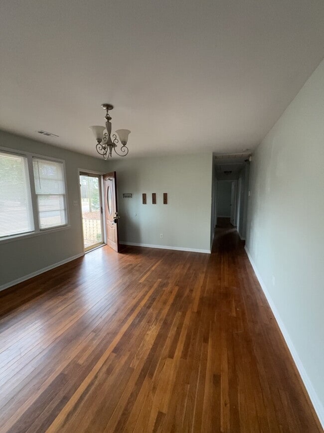 Photo - 130 Armstrong Dr