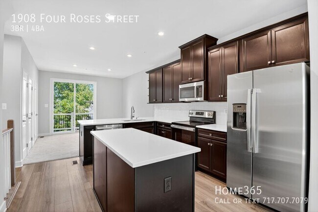 Photo - 1908 Four Roses St