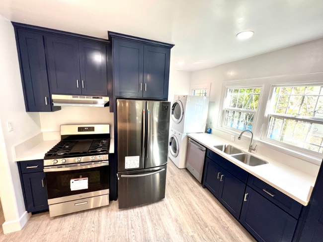 Photo - 855 W 43rd Pl