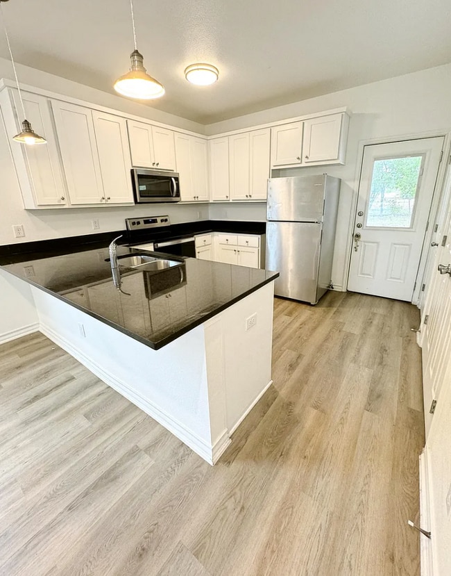 Photo - 707 Runnels Ave