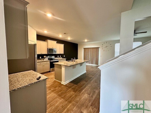 Photo - 426 Hogan Dr