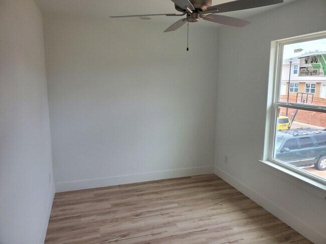 Photo - 1205 Nedra Dr Unidad A