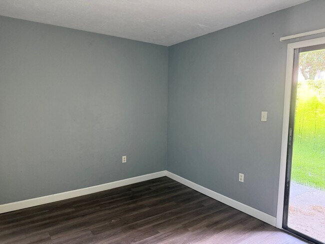 I-067 2811 S.W. Archer Rd.