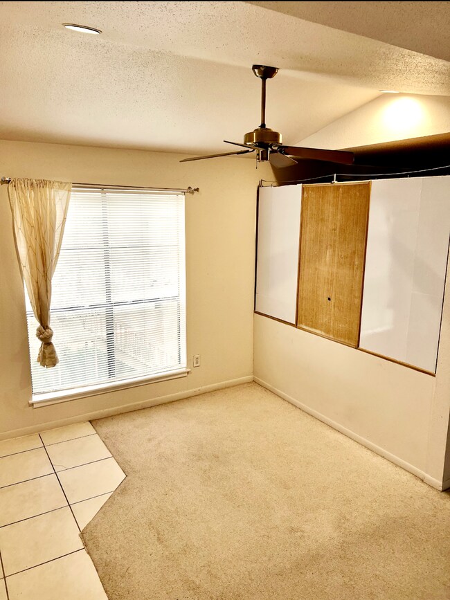 Entry / Living Room - 7901 Cambridge St Condo Unit 74