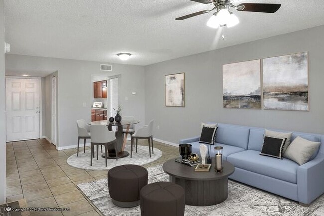 Photo - ***Cute 2 Bedroom Apartment in Eagle Lake