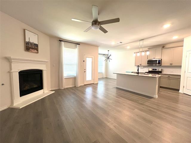 Photo - 10500 Fountain Gate St Casa