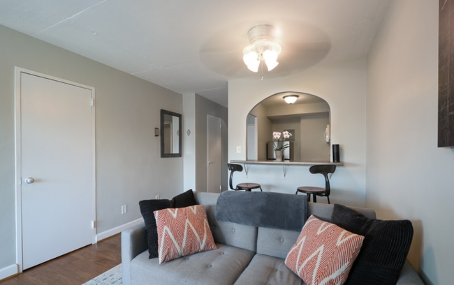 Photo - 1330 New Hampshire Ave NW Unit 1003